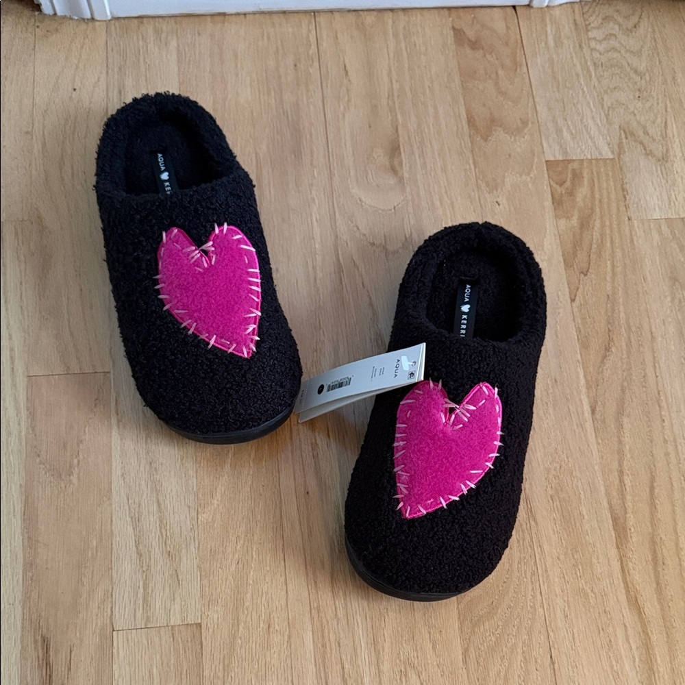 Aqua *NWT* Kerri Rosenthal Black Textured Heart Patchwork Slippers